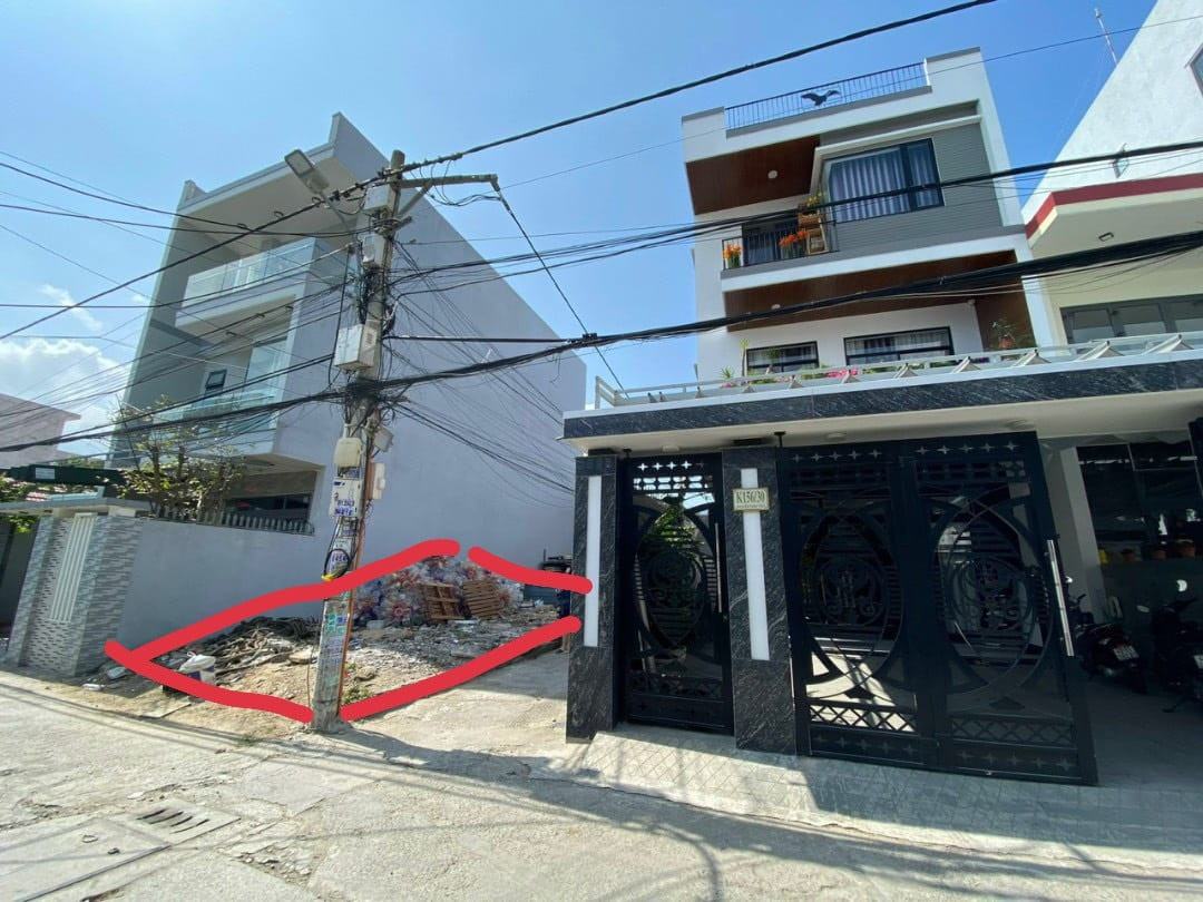 Đất hạ quá hay sao vậy. Chính Chủ Cần Bán Gấp đất 2 mặt kiệt gần biển du lịch cách 60m ra đường nguyễn Phan Vinh sơn