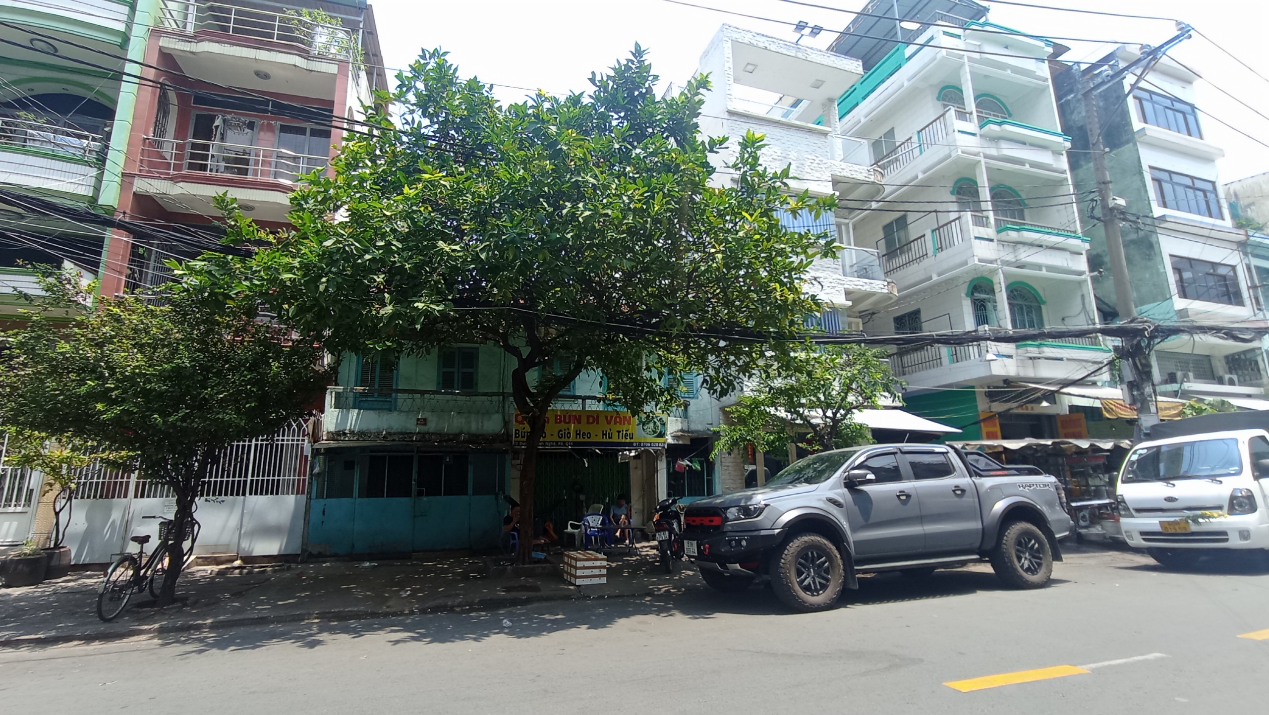 Bán gấp căn đôi MT đường Dương Đình Nghệ, P8, Quận 11