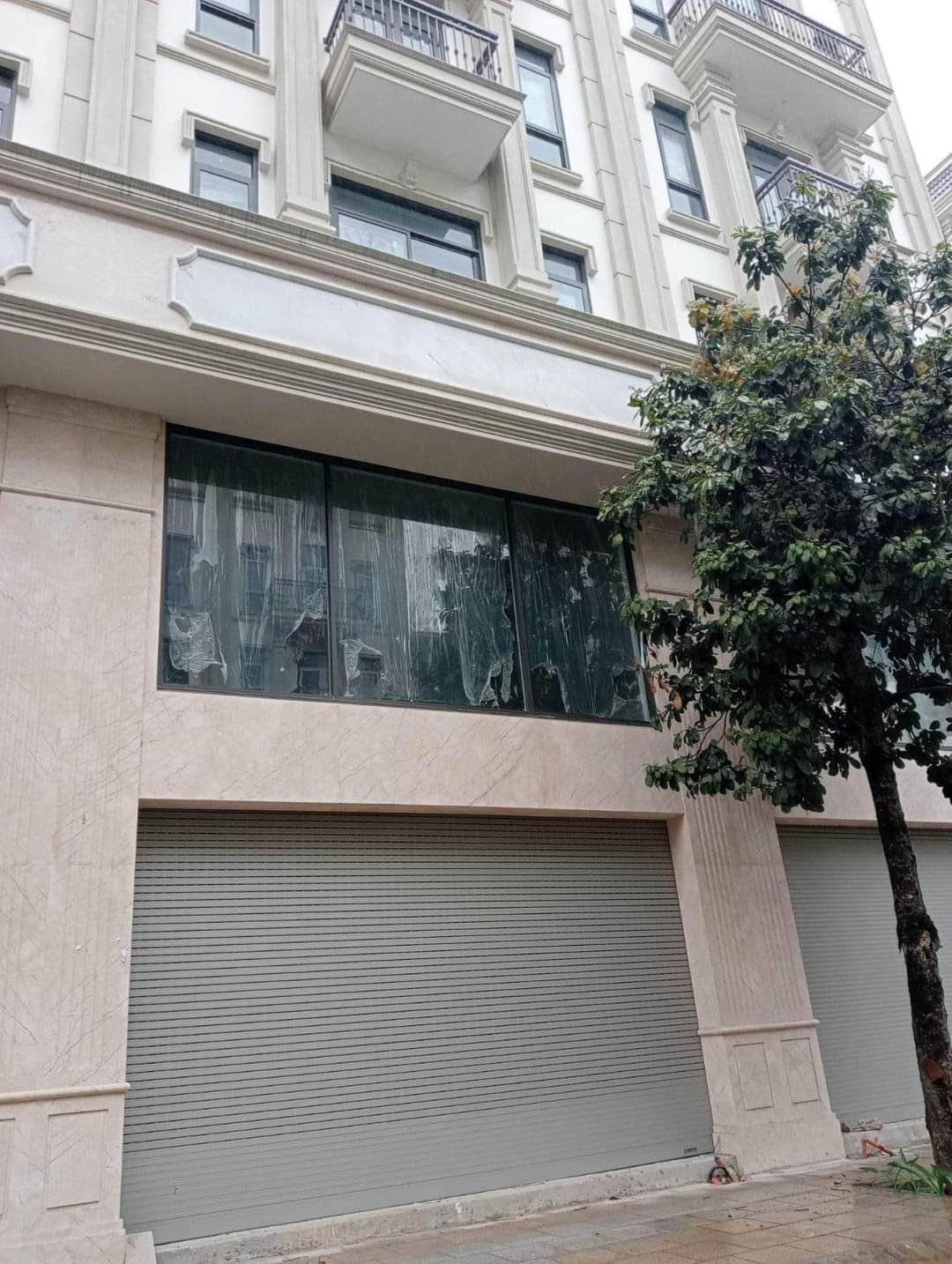 HIM LAM VẠN PHÚC HÀ ĐÔNG SHOPHOUSE LIỀN KỀ HIM LAM - KHU PHỐ SẦM UẤT BẬC NHẤT HÀ ĐÔNG - VỊ TRÍ ĐẮC ĐỊA - 2 MẶT TIỀN - Ô CHỜ THANG MÁY