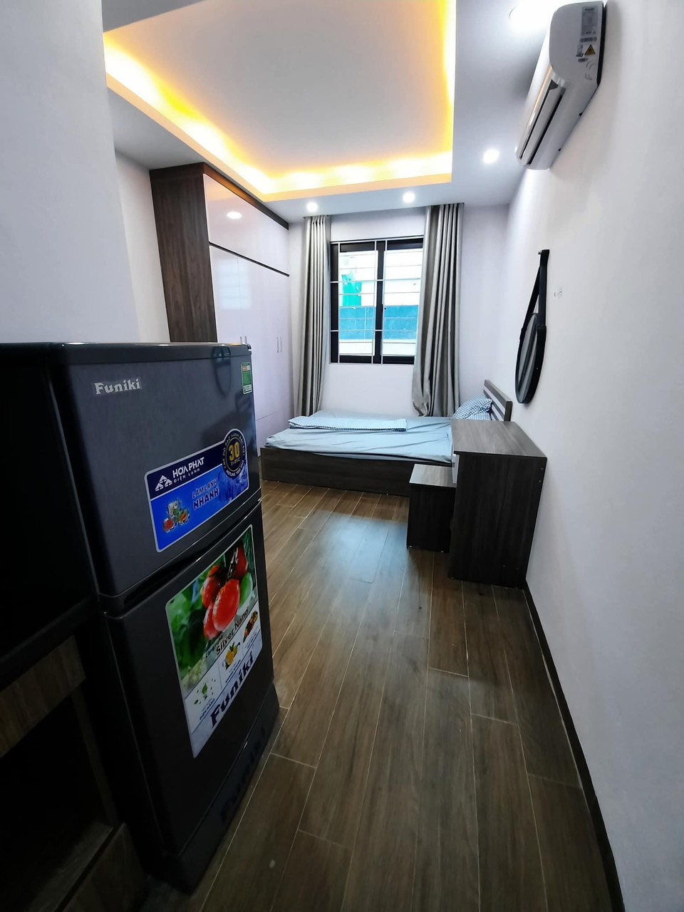 bán nhà dòng tiền 1.8 tỷ/năm CCMN Cầu Giấy 120mx7 tầng-30PN-2 mặt ngõ-full nội thất.