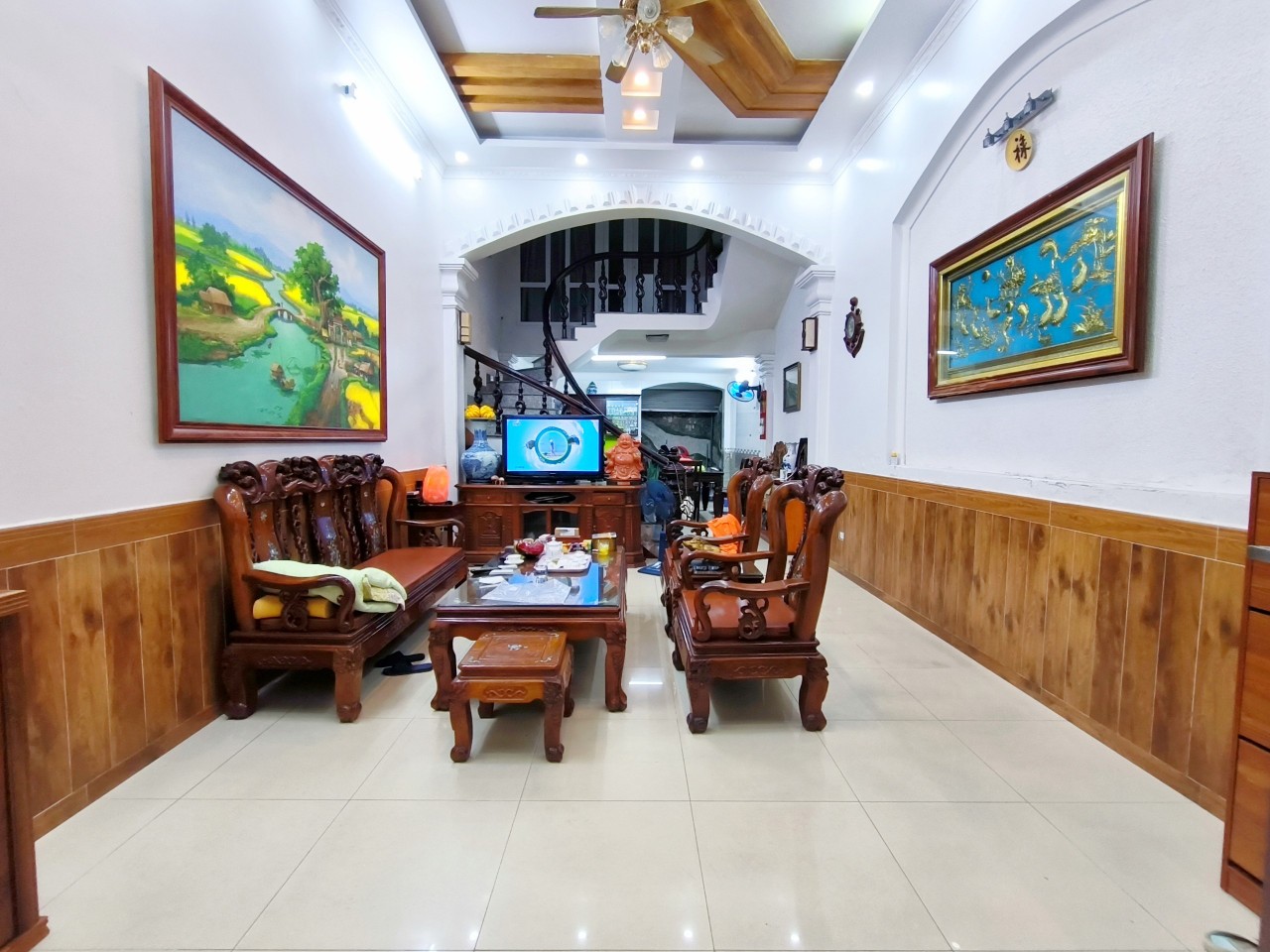 Bán nhà dân xây độc lập, sân cổng riêng, 80m 4 tầng, GIÁ 5.6 tỉ phố Chu Văn An