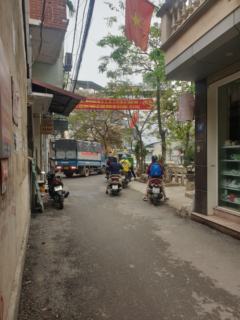 Bán nhà ngõ 197 Hoàng Mai, 30m2 5 tầng, 3 ngủ, gần ô tô, 3,1 tỷ