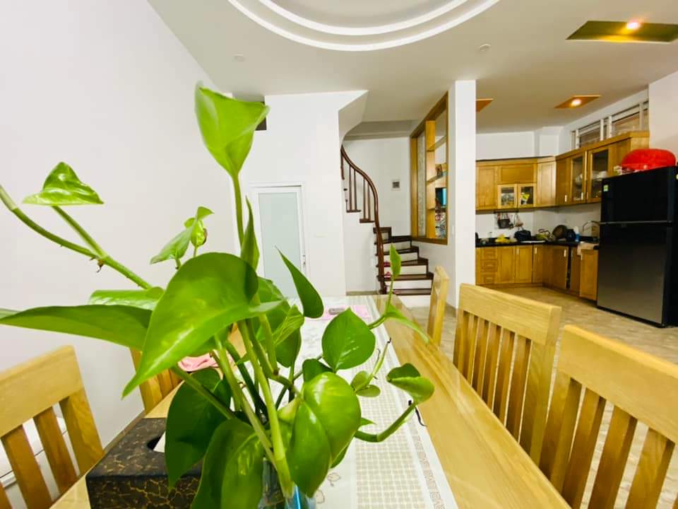 PHÁO ĐÀI LÁNG ĐỐNG ĐA NHÀ ĐẸP, MT RỘNG, Ô TÔ ĐỖ CỔNG, NỞ HẬU .