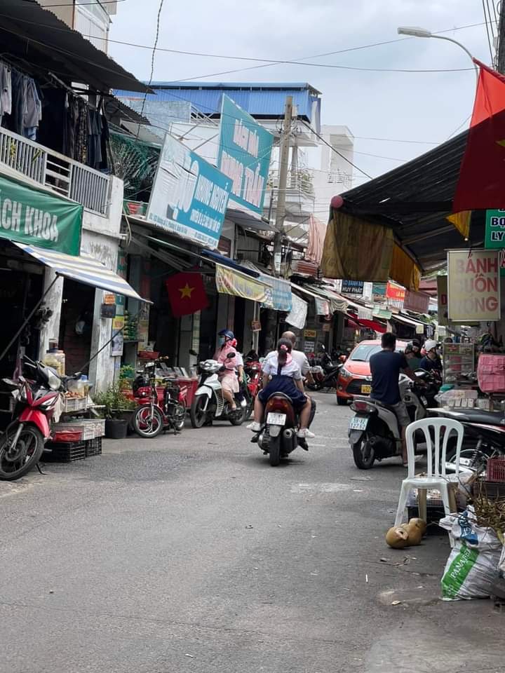 LÊN SÓNG NGÔI NHÀ GIÁ TỐT NGUYỄN VĂN KHỐI P.9 GÒ VẤP_Diện tích 3x9m, nở hậu L 6.5m.Xây dựng