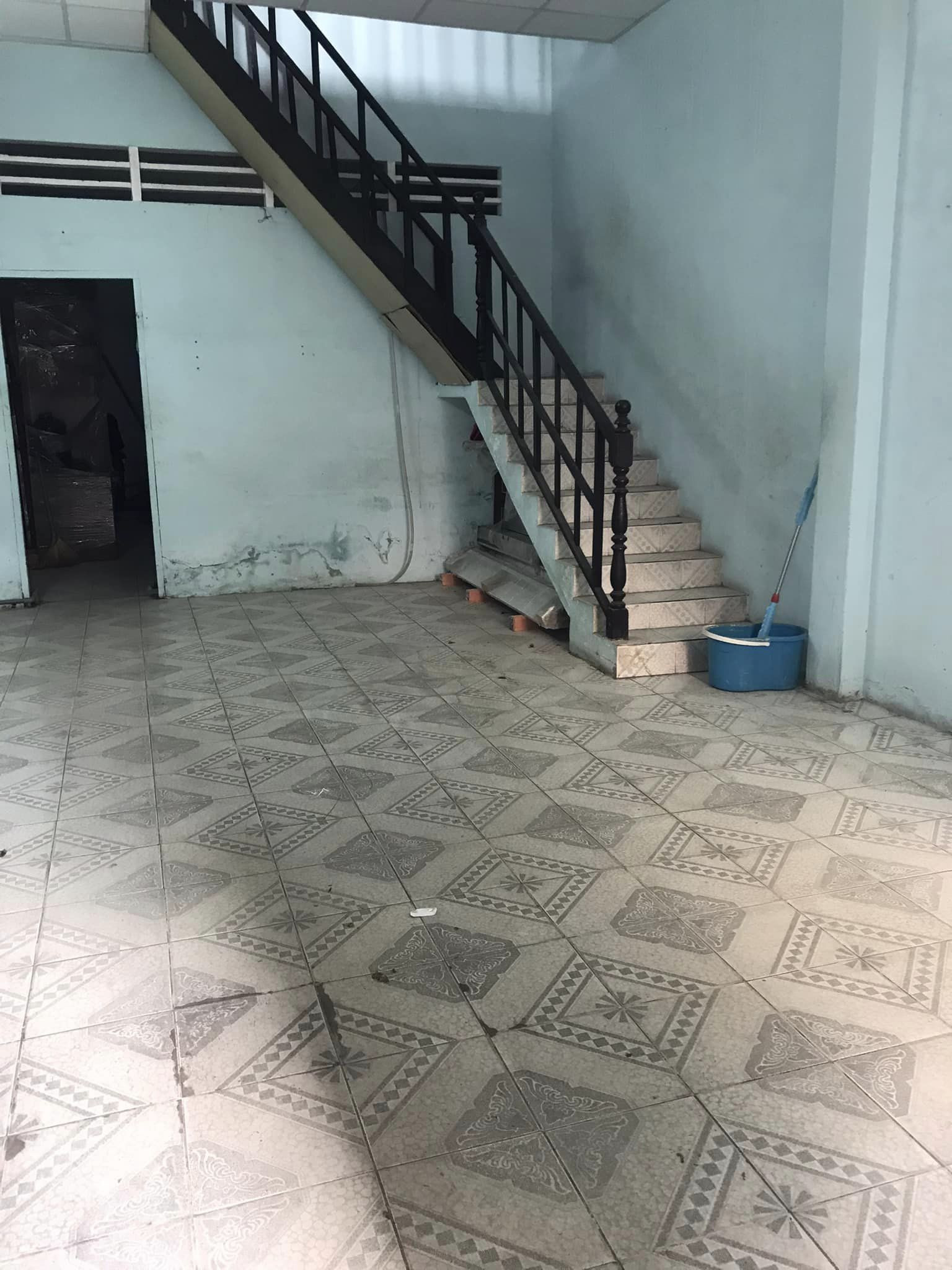 Nhỉnh 5 tỷ có nhà C4 50m2 xe hơi vào nhà đs 5 p17 GV