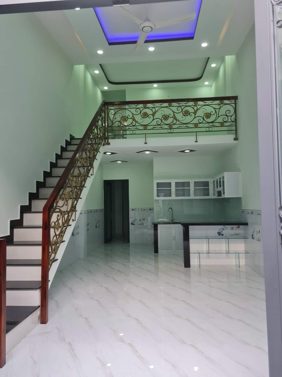 BÁN NHÀ,ĐƯỜNG NGUYỄN THỊ ĐẶNG ,47M2, 2 TẦNG ,P,TTH. Q12 GIÁ NHỈNH 2 TỶ