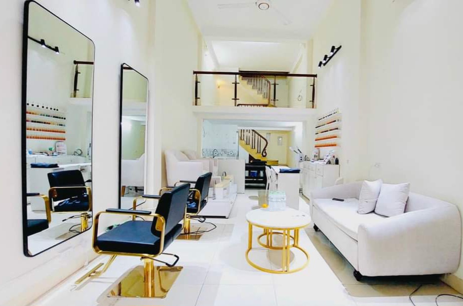 NHỈNH 5 TỶ, NHÀ MẶT PHỐ LỚN QUANG TRUNG, HÀ ĐÔNG. BÁN TRÀ CHANH CŨNG HỐT BẠC.