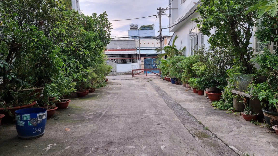 Giảm 750 triệu bán trong 10 ngày7,6ty còn 6,85ty cho ba căn nhà hẻm 8mDt không thể đẹp hơn 9x10m sổ cn đủ