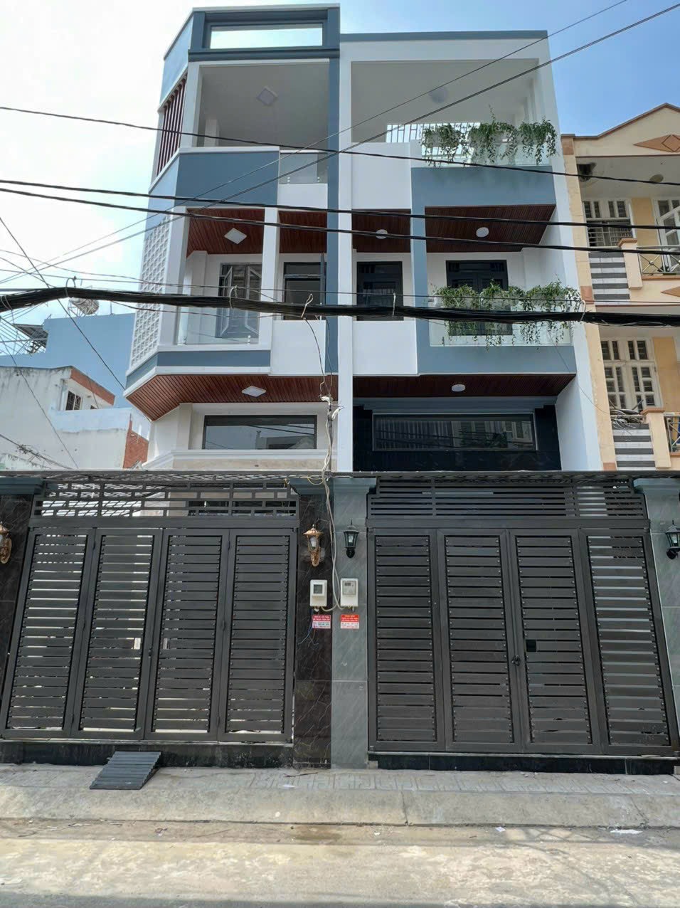 NHÀ BÁN MẶT TIỀN TRẦN BÁ GIAO - P.5 - GÒ VẤP---------------------------------○ Giá bán: 6.7ty chốt○ Diện tích: Ngang