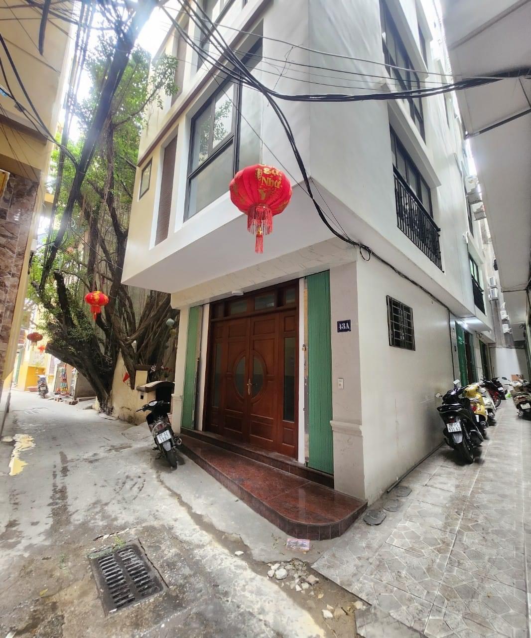 Bán nhà Trần Duy Hưng-Cầu Giấy 43mx5 tầng lô góc- nhà mới-ngõ thông-ở ngay