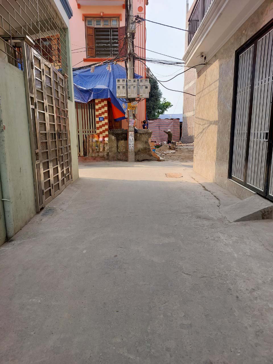 Chính chủ bán nhà tại Phú Diễn, Bắc Từ Liêm. Diện tích 50m, mặt tiền 5,4m.