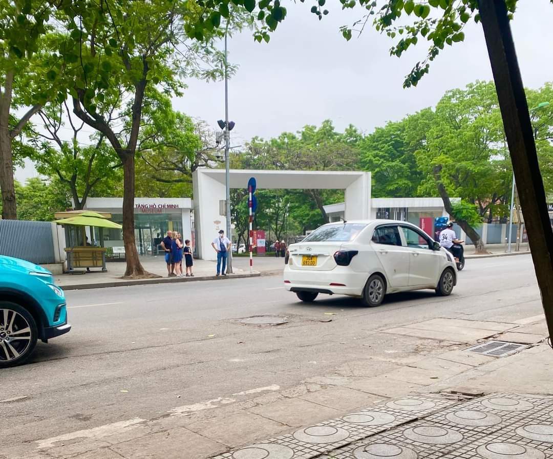 14 TỶ (CÓ THƯƠNG LƯỢNG) sở hữu Nhà mới, Ô tô 4 chỗ vào nhà. 40m ra phố NGỌC HÀ. cách LĂNG BÁC 50m