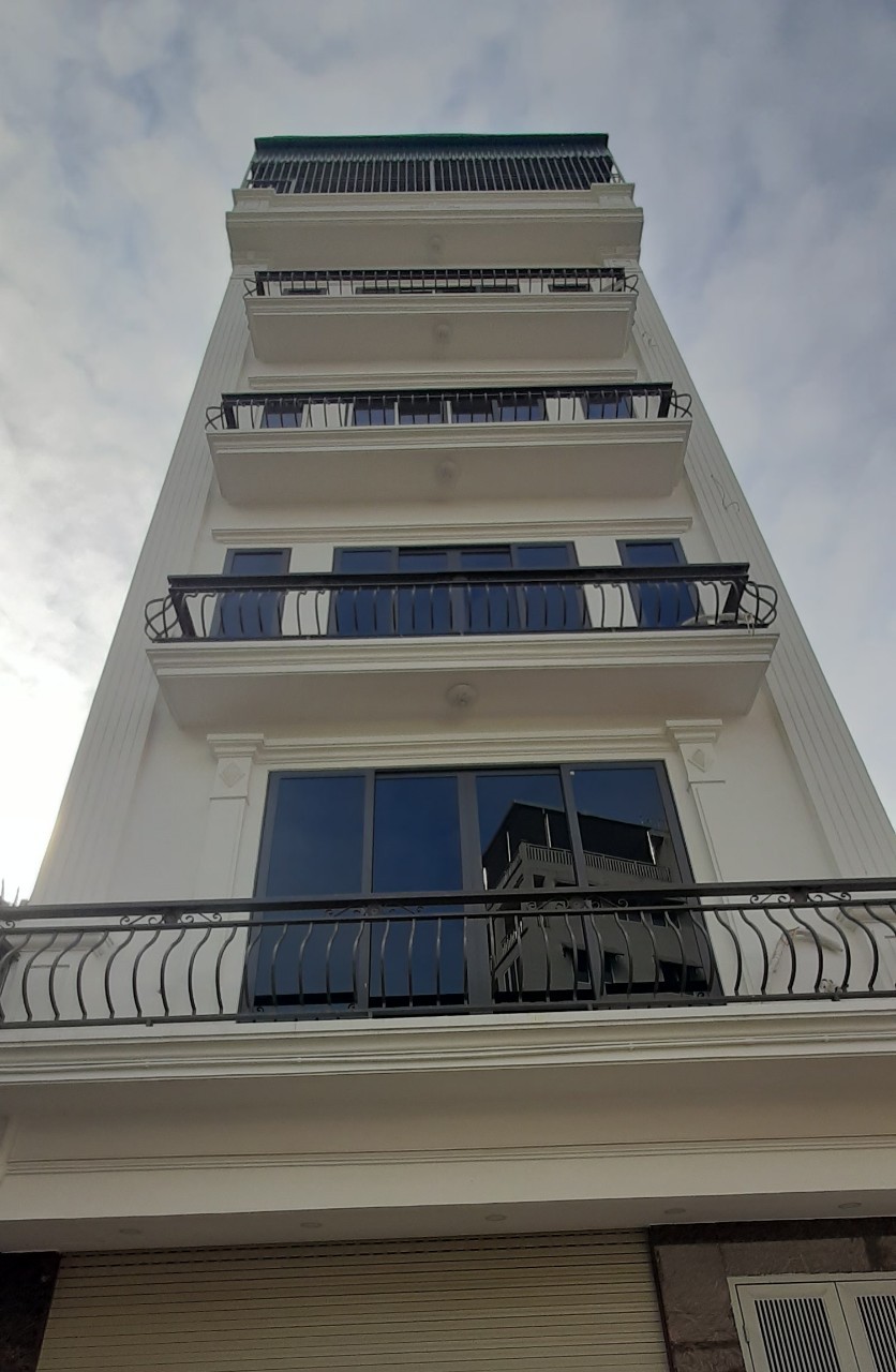 Tin đươc ko ! với hơn 30 tỷ sở hữu tòa văn phòng vip phú diễn 180m 7T