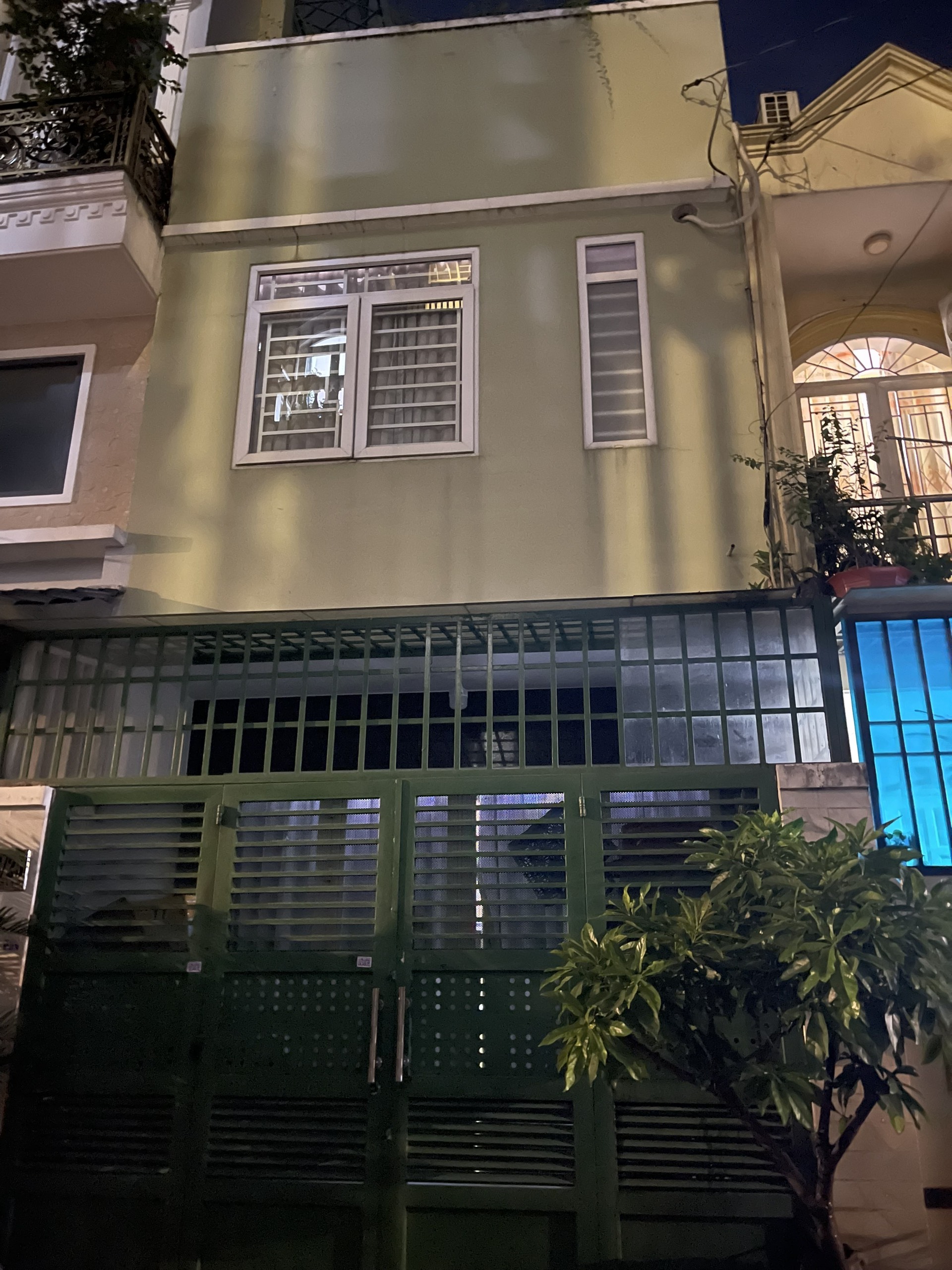 HÀ BÁN gần Sông đường số 51 p14 GÒ VẤP---------------------------------○ Giá bán: 5,1 tỷ○ Diện tích: 4x13m ○