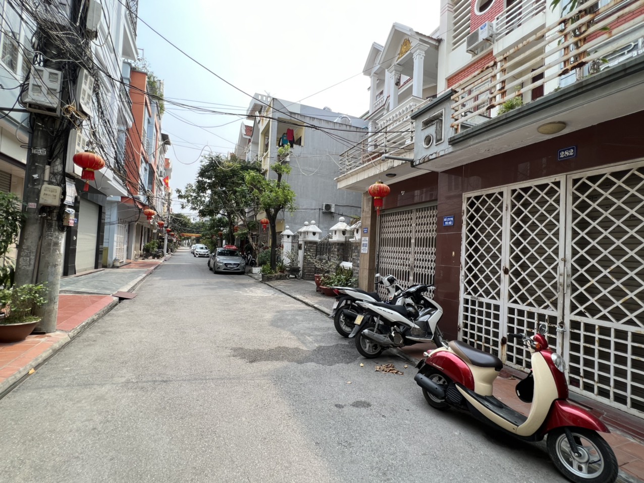 Bán nhà 4 tầng × 88,5 m2 phố Tô Vũ giá 4.2 tỷ