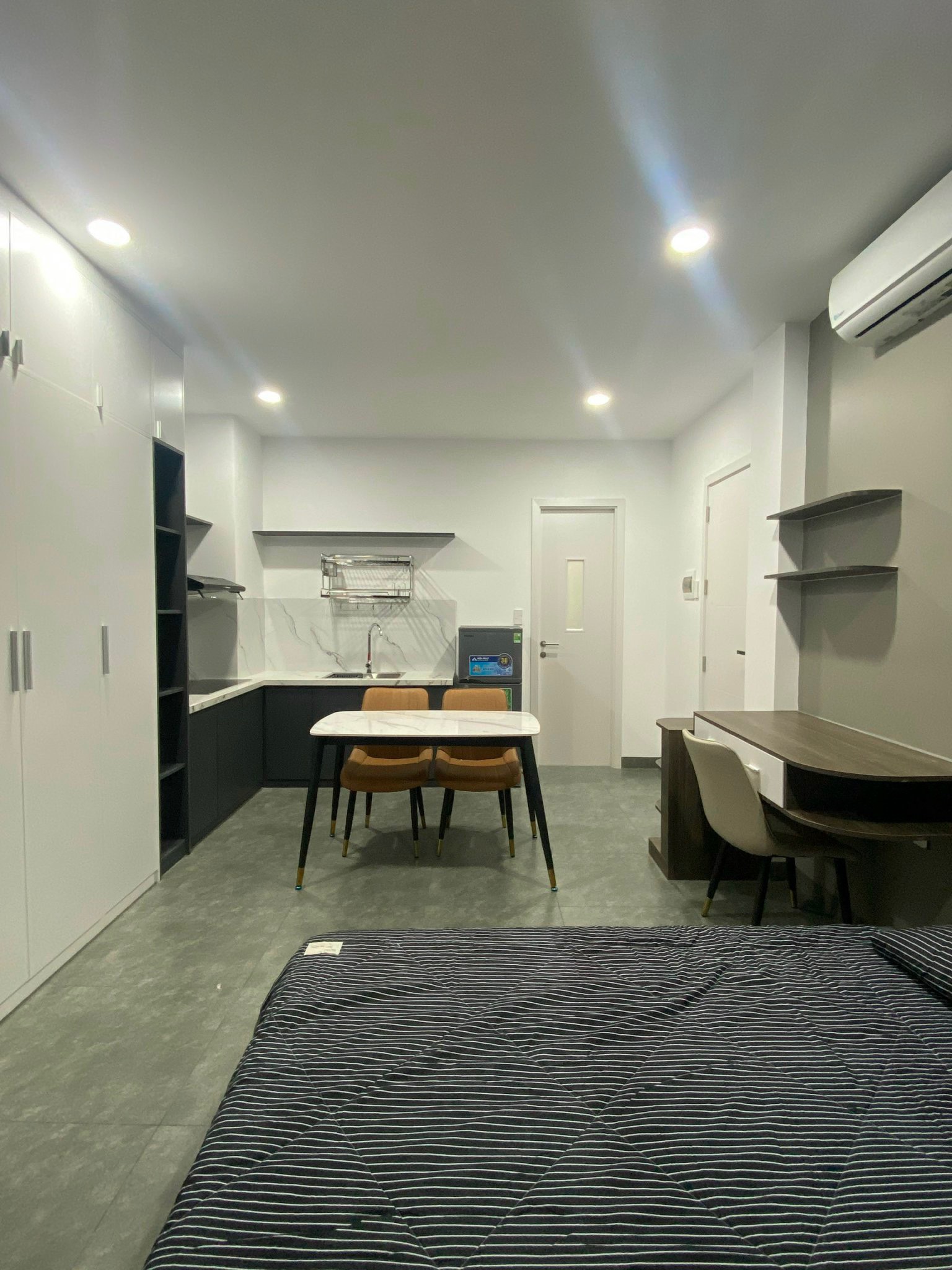 Cho thuê căn hộ full nội nất trường đại học FPT Đà Nẵng