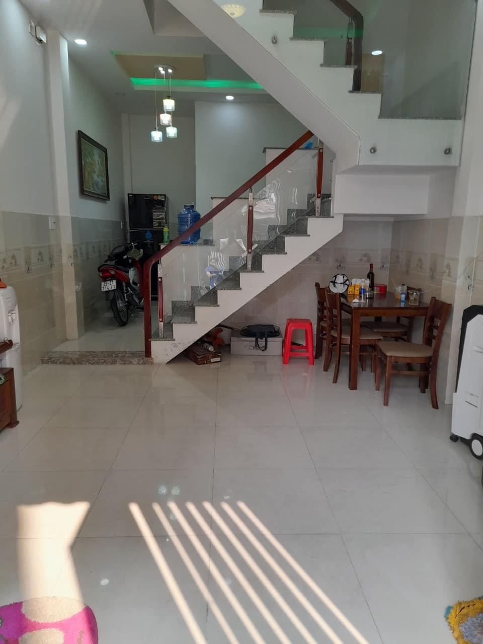 SIÊU PHẢM 4 TẦNG - NGAY CHỢ GÒ XOÀI - HẺM XE TẢI - GẦN AEON - CHỈ 4.TỶ.