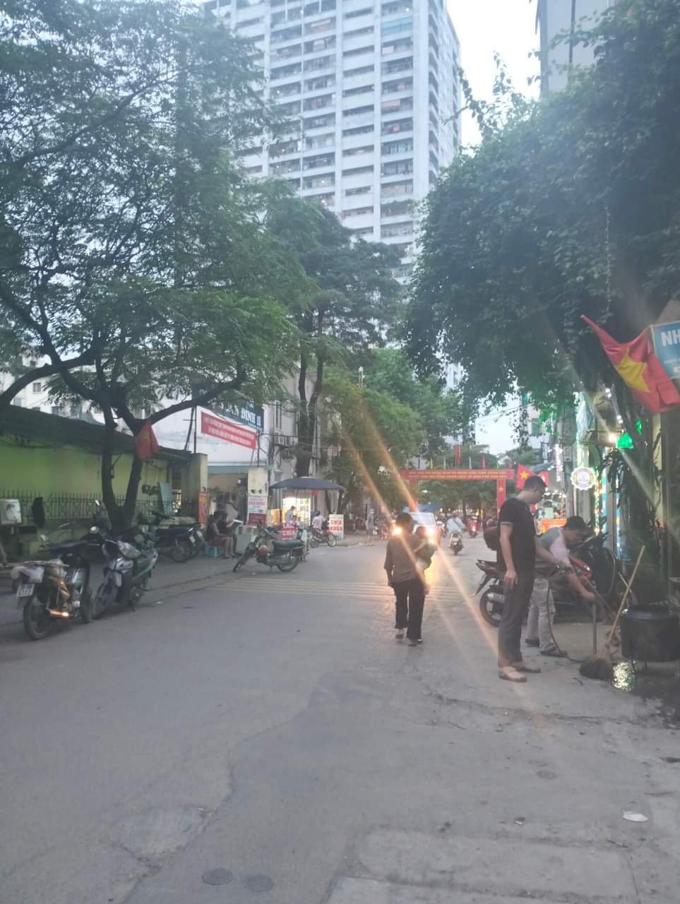 7 TỶ (CÓ TL) SỞ HỮU NHÀ KHU NGOẠI GIAO ĐOÀN - GẦN PHỐ - NGÕ THÔNG - ÔTÔ VÀO NHÀ - KINH DOANH KẾT HỢP Ở. DIỆN TÍCH