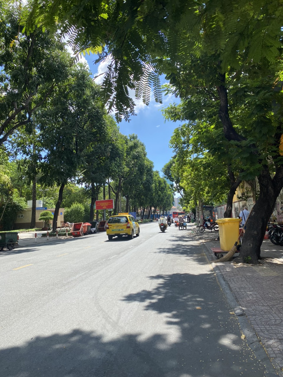 Bán gấp MTKD 135.9m2 đường Phạm Ngũ Lão, PNL, Quận 1 với 150 tỷ