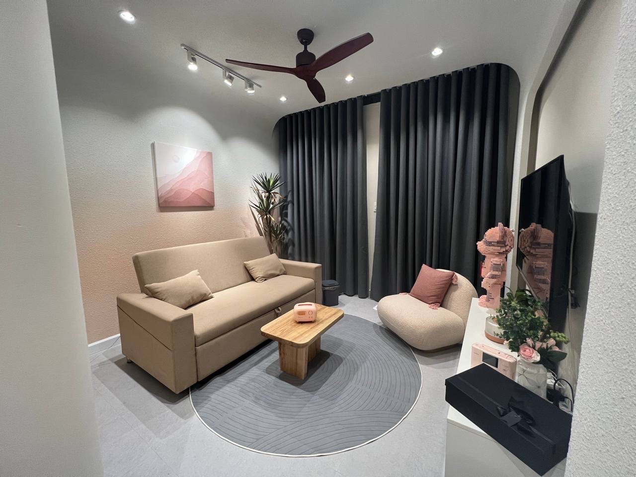 Bán căn hộ - Chung cư Lạc Long Quân, P.3, Quận 11. Chỉ xách vali vào là ở.