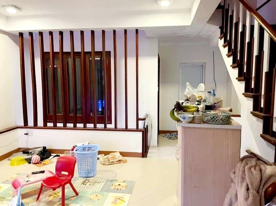 BÁN NHÀ PHÂN LÔ Ô TÔ DỊCH VỤ VĂN LA HÀ ĐÔNG 50M 7,3 TỶ MẶT TIỀN 5,4M