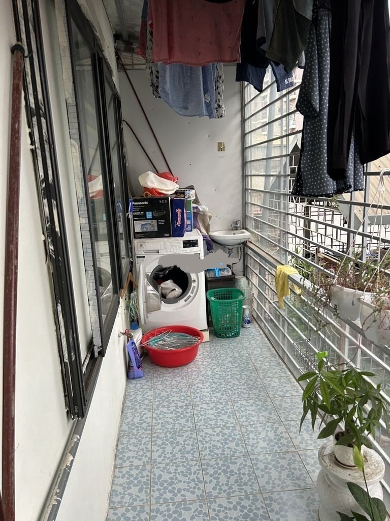 Chung cư tập thể Vĩnh Phúc, BĐ 70m2, 3 ngủ 1VS SĐCC, hướng Tây .