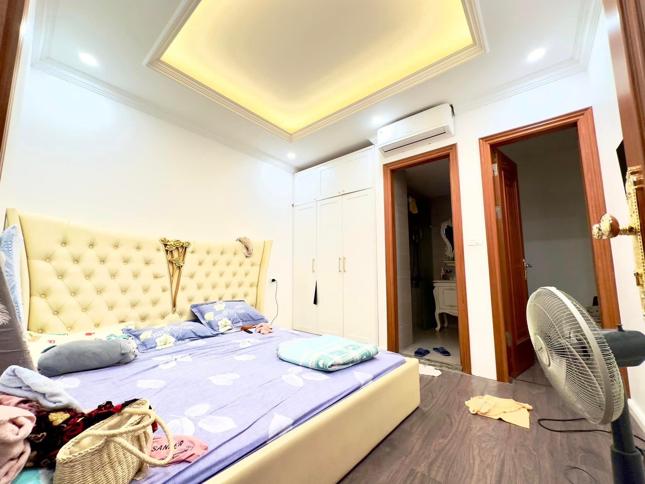 GĐ cần bán Nhà LK - KD - KĐT - Nam Trung Yên ( Nguyễn Chánh) DT 75m x4 tầng - MT 6m - 23 tỷ LH : em Bình 0989129838