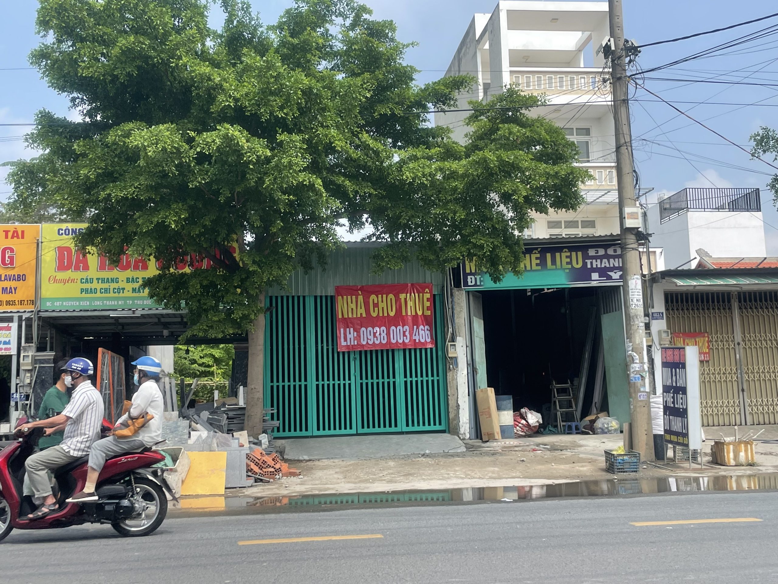 Cho thuê nhà kinh doanh mặt tiền Nguyễn Xiển ngay cổng Vinhome Quận 9 HCM