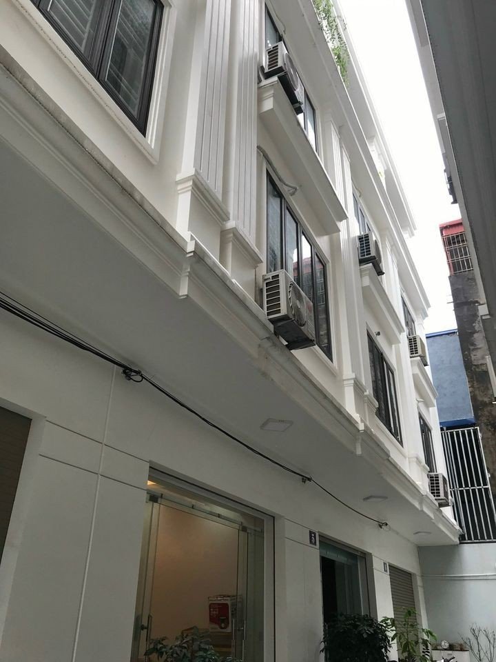 Bán nhà ngõ 788 Thiên Lôi, diện tích 60m 4 tầng, GIÁ 3.99 tỉ có chỗ đỗ ô.tô