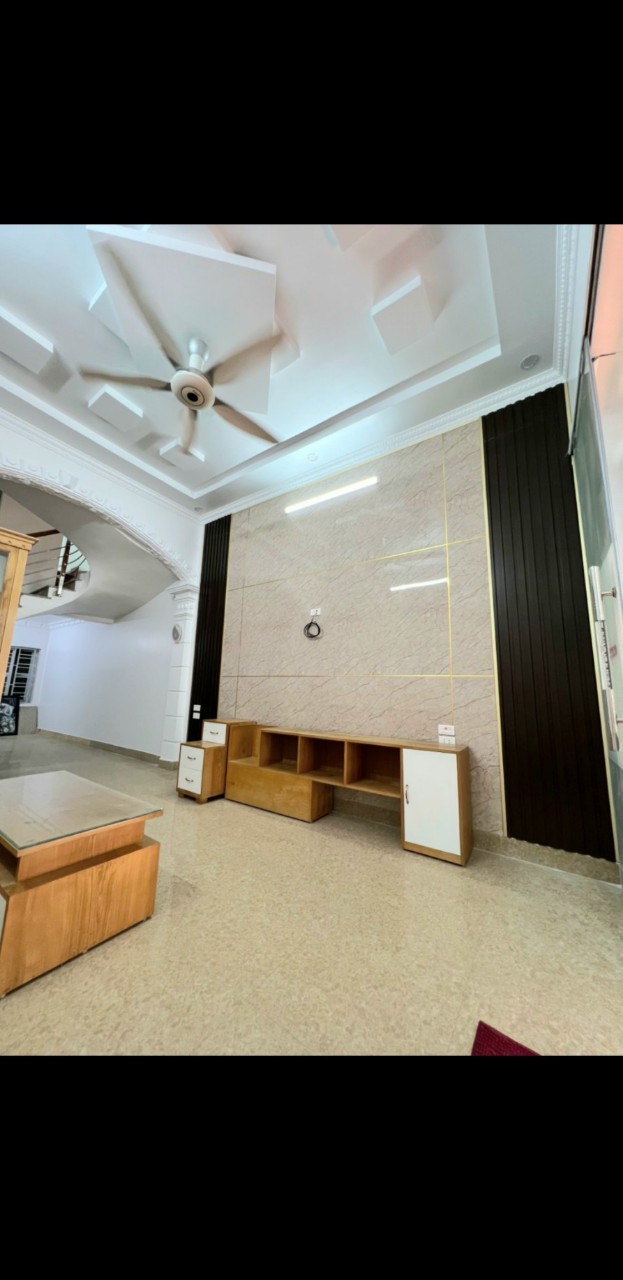 Bán nhà ngõ 254 Phố Văn Cao, diện tích 40m 4 tầng GIÁ chỉ 2.47 tỉ để ở hoặc cho thuê