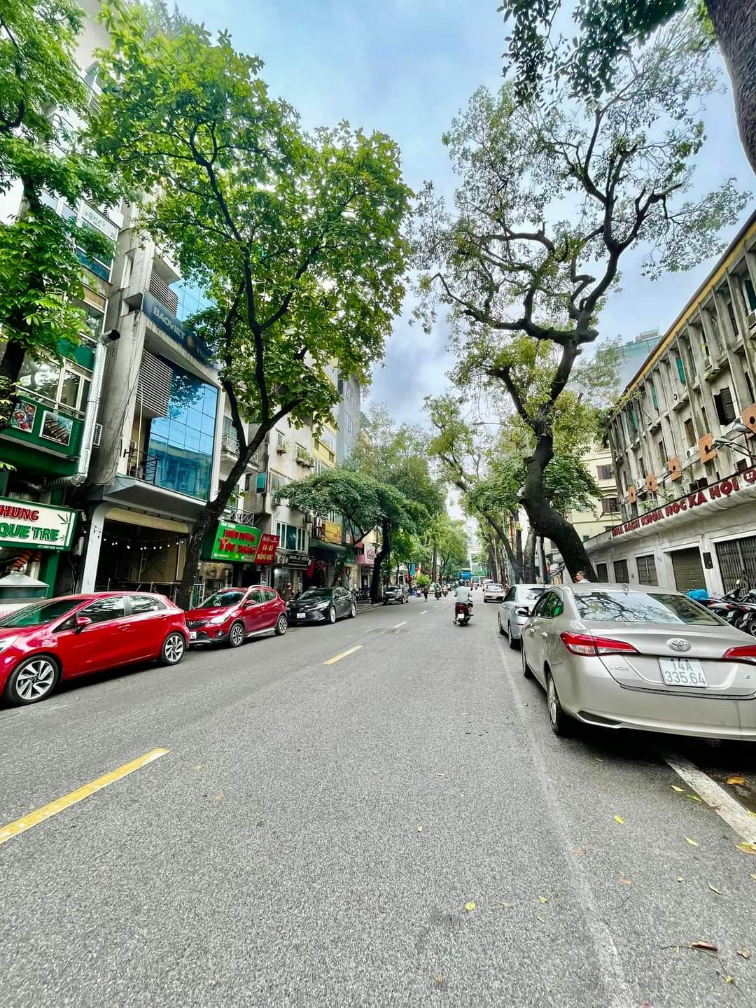Tòa nhà , Trung Tâm Hai Bà Trưng, Lô góc Mặt Phố Trần Xuân Soạn, 121m x 9T, Giá 90 tỷ.