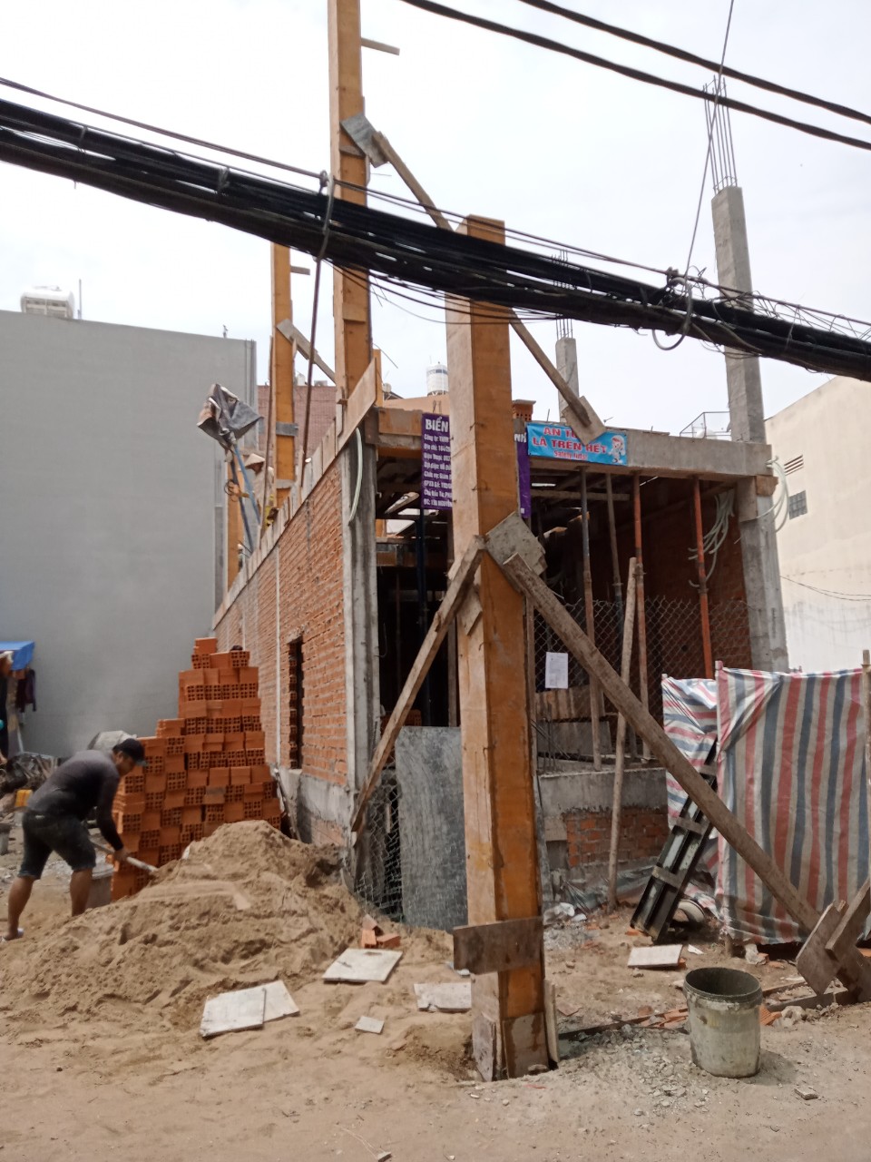 Bán lô đất ngay ngã tư Trần Bình Trọng, Nguyễn Thượng Hiền. 4*20 được xây hầm. giá 9.3 tỷ