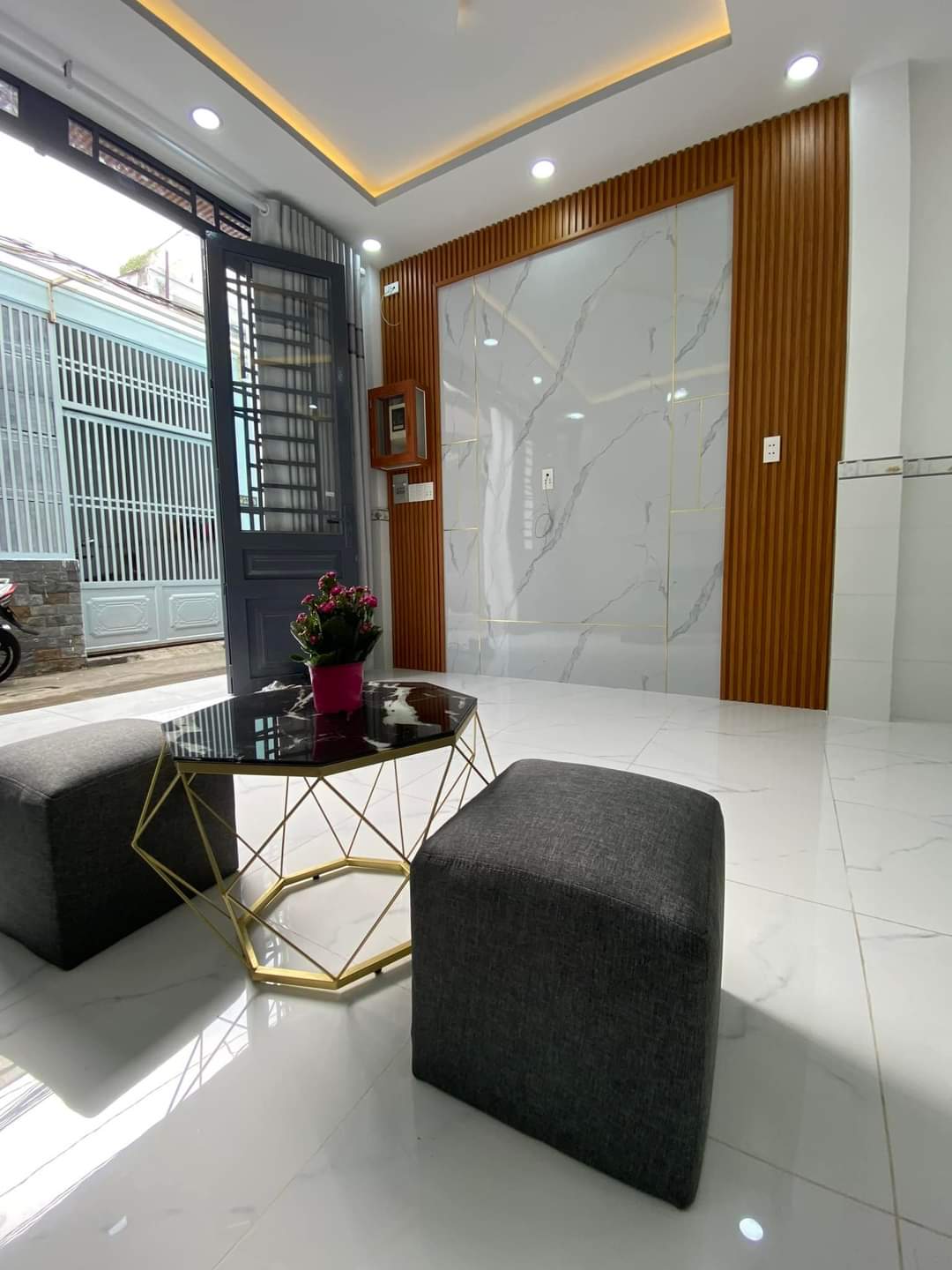 Nhà trong hẻm- BÁN NHÀ MỚI FULL NỘI THẤT -30M2 -2 TẦNG - QUANG TRUNG -P12- GÒ VẤP -GIÁ CHỈ 3 TỶ 3