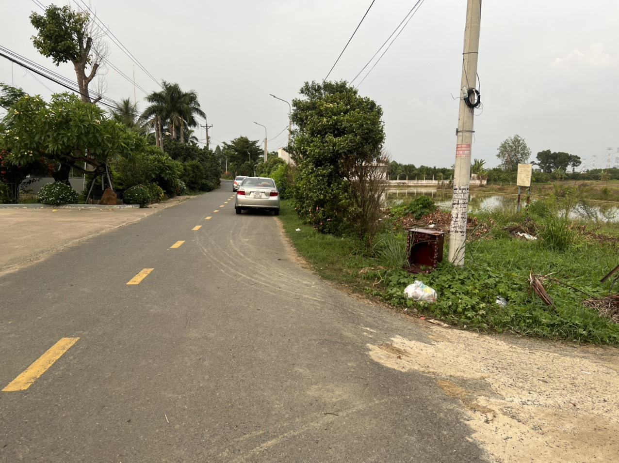 Cần sang nhượng hai lô đất thuộc ấp Bình lục, xã Tân Bình, huyện vĩnh cửu, tỉnh Đồng Nai