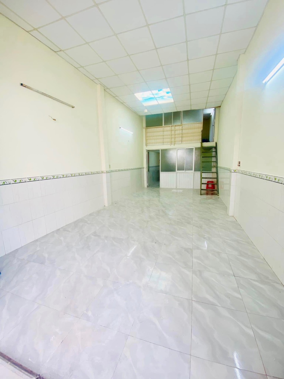 HƯƠNG LỘ 2 - SIÊU PHẨM BÌNH TÂN - 61M2 - 2 TẦNG - HẺM 6M - SỔ VUÔNG A4 - CHỈ 3.8 TỶ