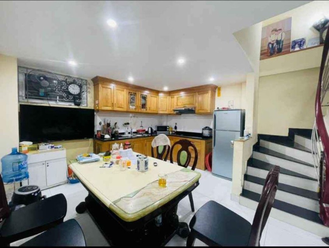 Bán nhà đường Nguyễn Bỉnh Khiêm gần Đại Học Y, 45m 4 tầng độc lập, GIÁ 3.5 tỉ ngõ ô.tô đỗ 24h