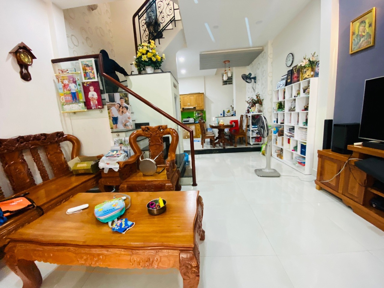 Bán nhà : 656/ Quang Trung P11 GV. Dt : 5x11 Cn 55m2 Thiết kế trệt 2 lầu 4pn 4wc Hướng Tây Bắc Hẻm xe hơi 5m thông