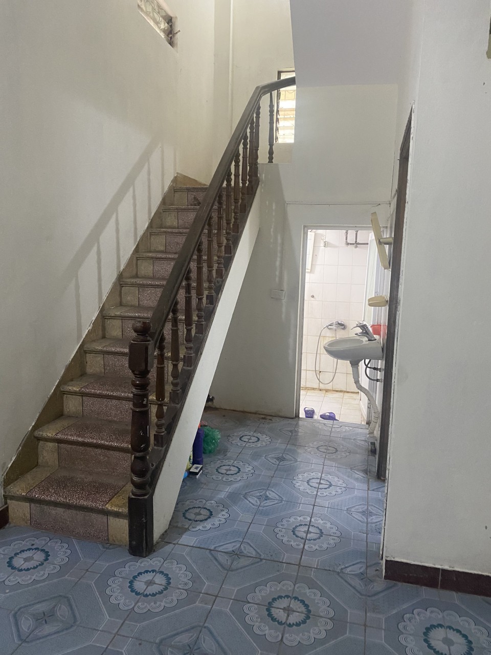 Cho thuê nhà nguyên căn tại Ngõ 188 Hoàng Hoa Thám 50m2 * 4 ngủ