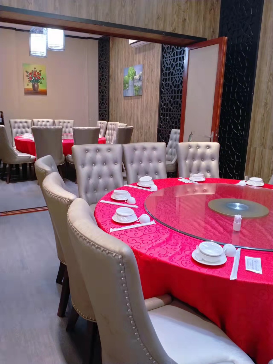 Cần sang nhượng lại nhà hàng khu Chánh nghĩa, trung tâm thủ dầu một