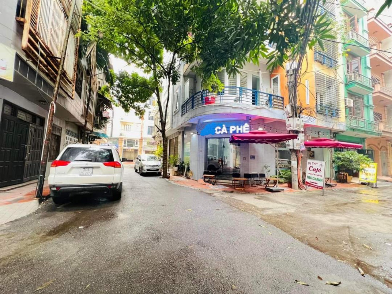 CẦU GIẤY - MẶT NGÕ - KINH DOANH - Ô TÔ VÀO NHÀ - VỊ TRÍ VÀNG TRONG LÀNG KINH DOANH. Diện tích 40m2 5 tầng MT 6m