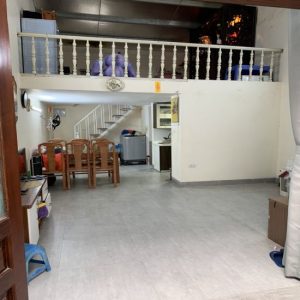 Chính chủ cần bán nhà số nhà 169 đường Long Biên, nằm giữa 2 cầu Chương Dương và cầu Long Biên