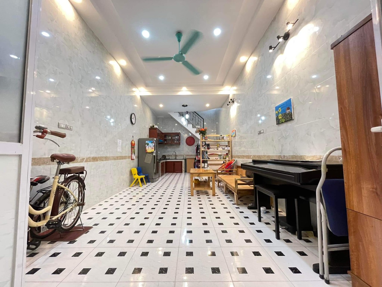 Bán Nhà đẹp Ngõ 85 Xuân Thủy Cầu Giấy 32m x 4 tầng 3.96 tỷ