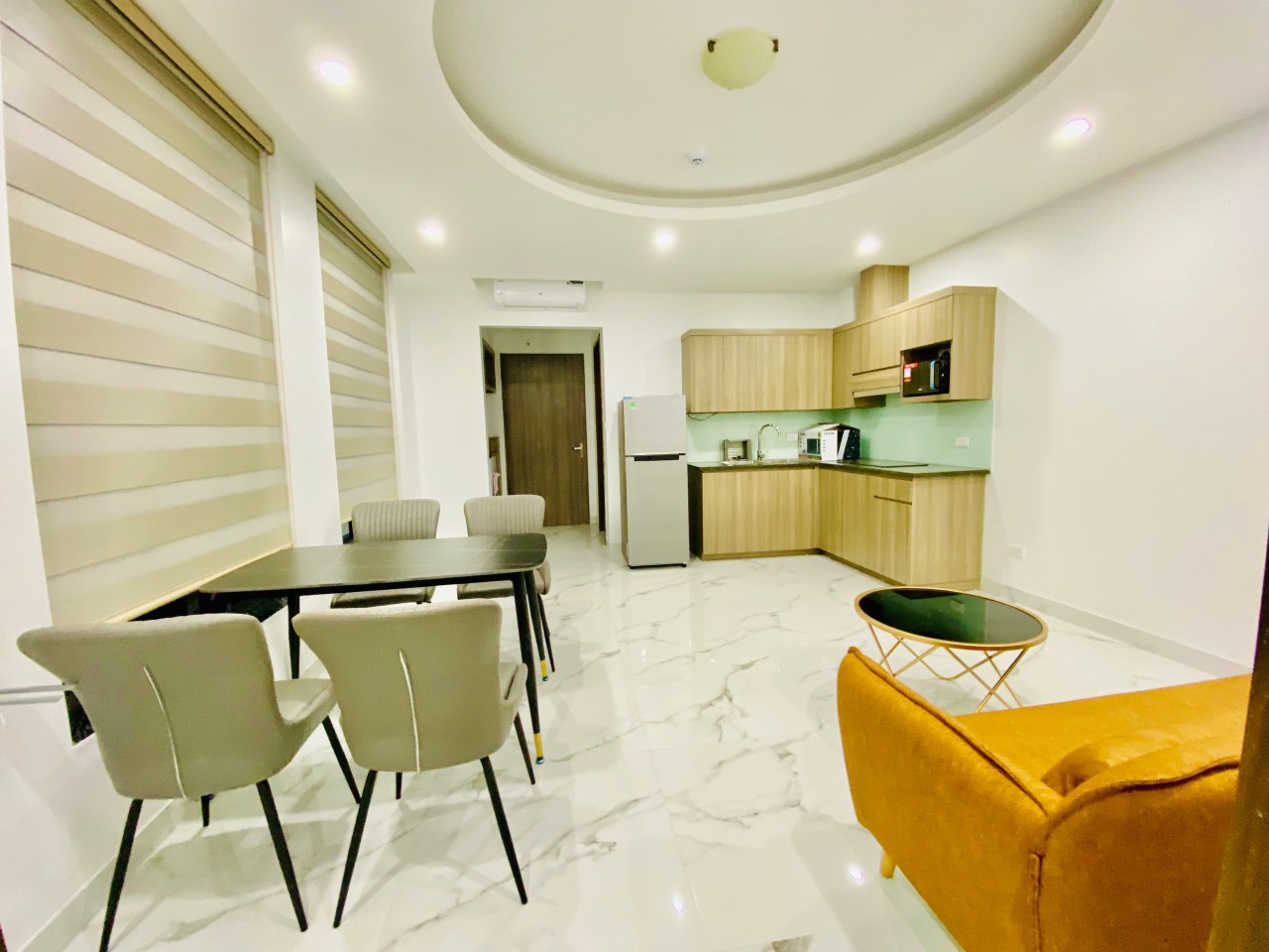 CHO THUÊ CĂN HỘ STUDIO PHỐ NGỌC LÂM - LONG BIÊN 50M2 * FULL ĐỒ. THANG MÁY