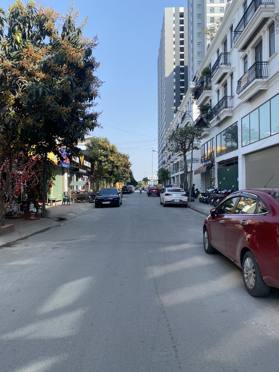 Bán gấp Shophouse Sông Hồng Mặt 31HA Trâu Quỳ, Gia Lâm. Giá 11.5ty.