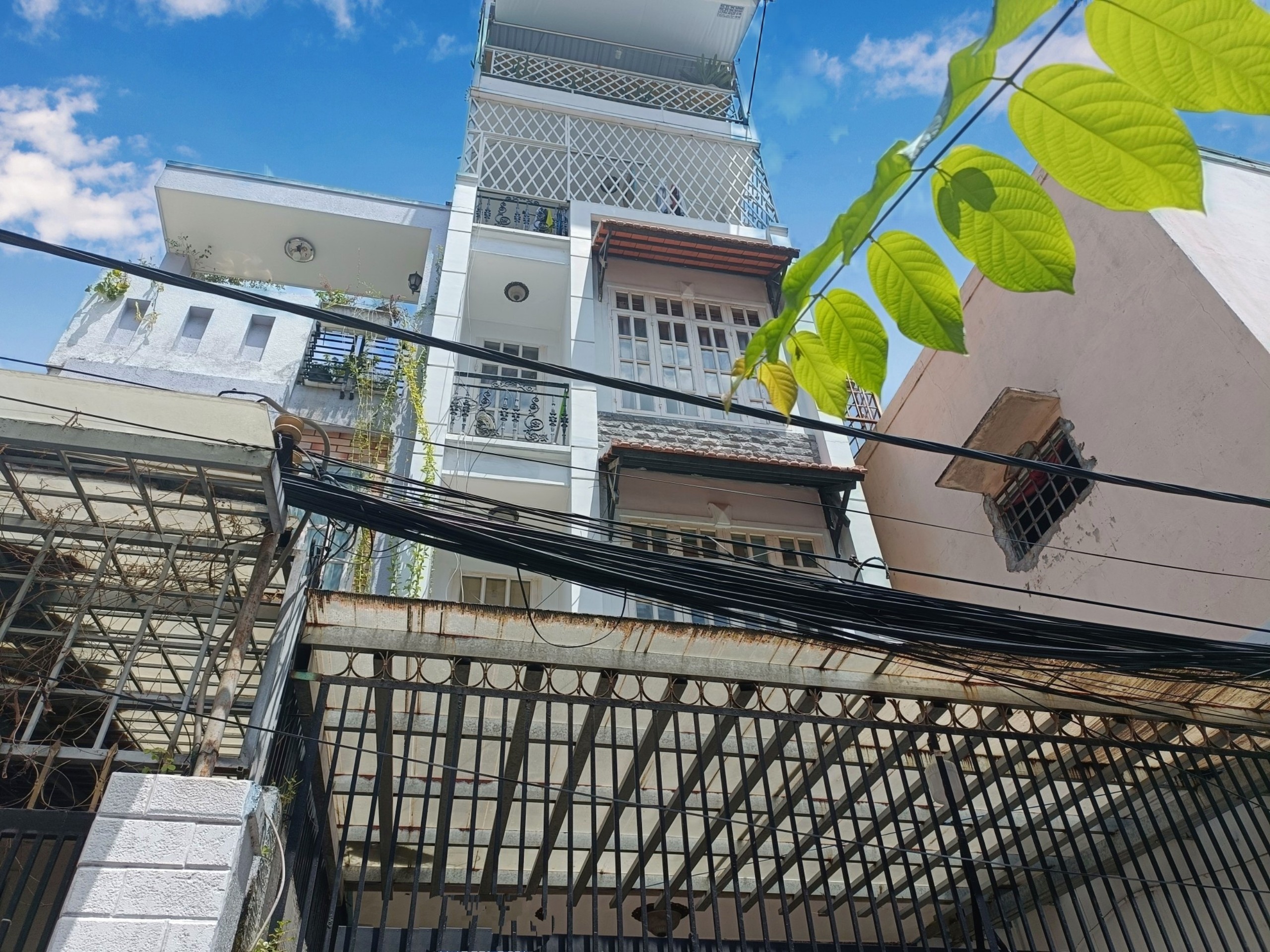 Bán Nhà Tô Hiến Thành - CMT8 - QUẬN 10 - 5 Tầng, Ô tô Kinh Doanh