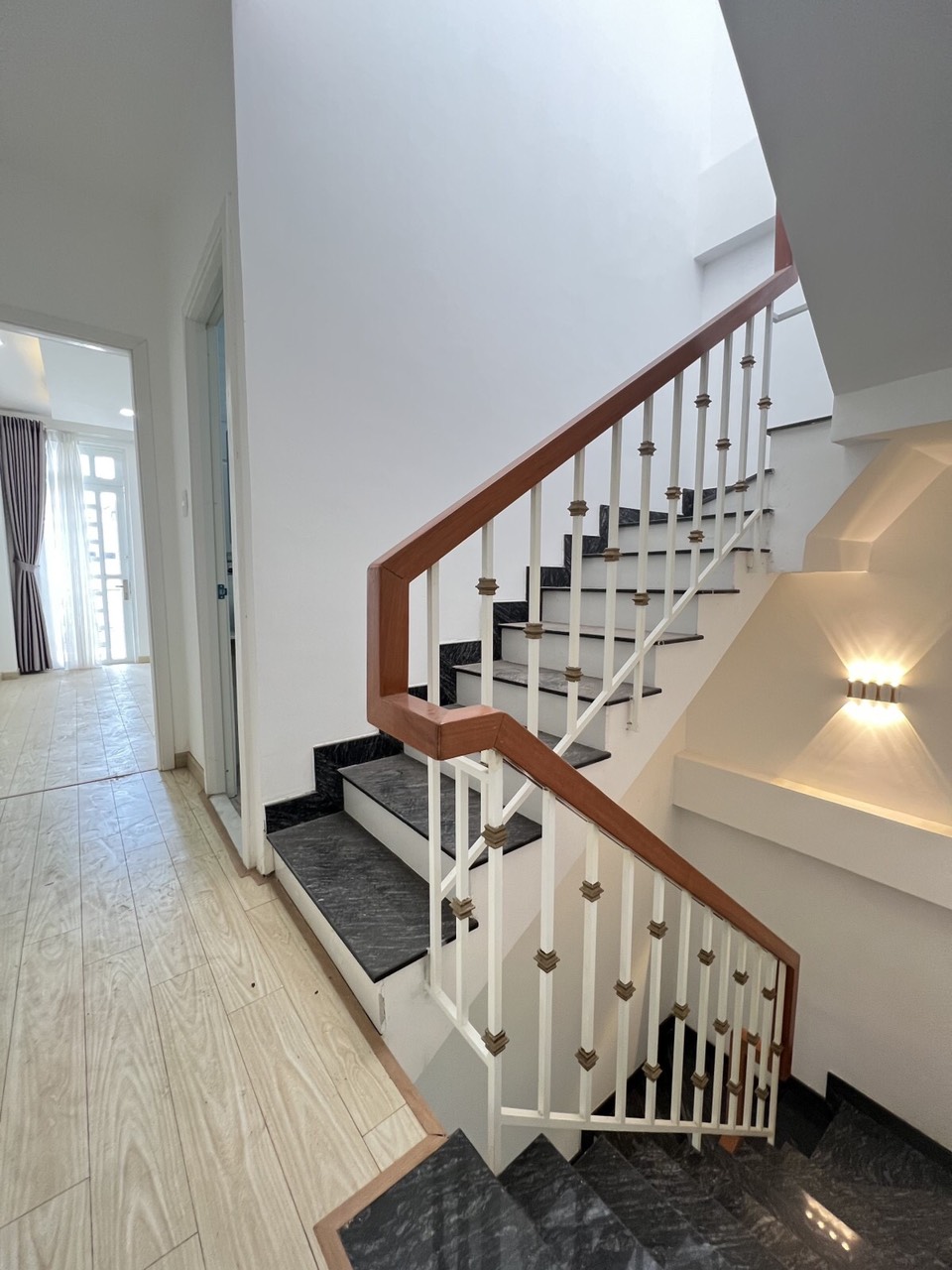 CHÍNH CHỦ - Bán nhà Tân Bình LAM SƠN – P 2 – KHU SÂN BAY –GIÁ 9,4 tỷ .