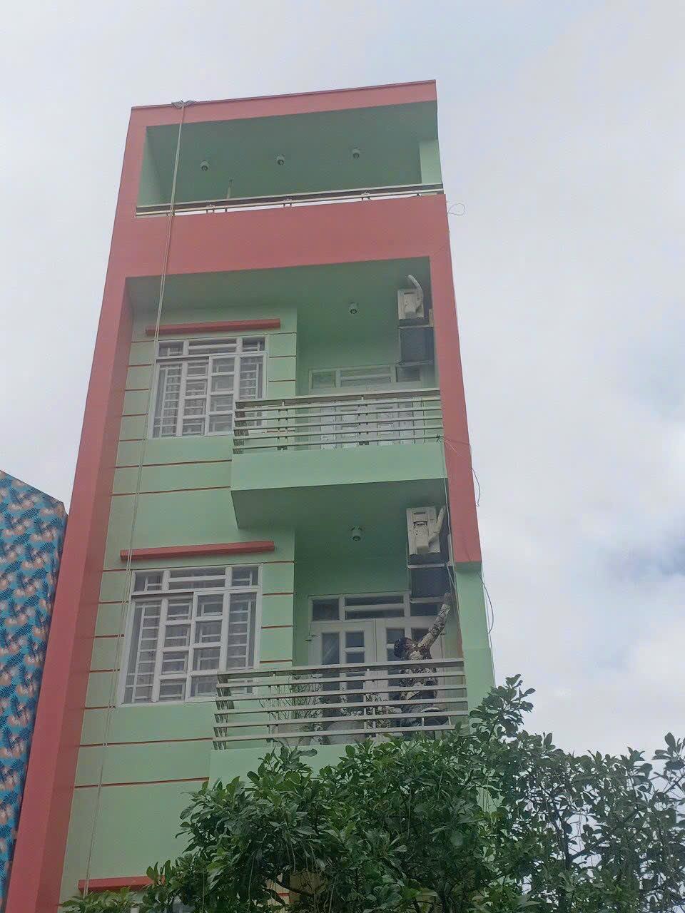 Bán Gấp 2 căn Đôi. Hẻm 76/ Lê văn Phan -Gần chợ vải Phú Thọ Hoà