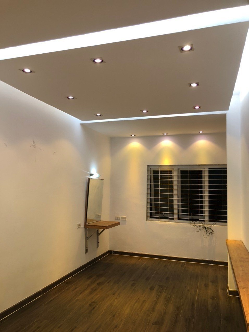 Cho thuê nhà nguyên căn tại Ngõ 158, Trương Định, Hai Bà Trưng 30m2 * 4 tầng * ở nhóm người đi làm