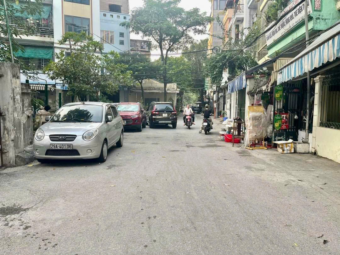 'TRUNG TÂM CẦU GIẤY NGÕ THÔNG Ô TÔ TRÁNH - HAI THOÁNG.Diện tích 58/78m2 5 tầng, MT 5,5m. Giá cực sốc 13tỷ..