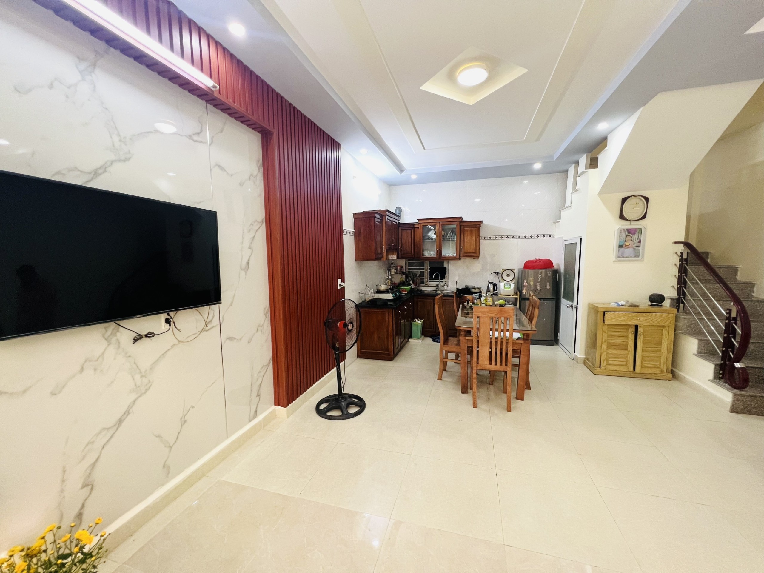 Bán nhanh căn nhà 3 tầng giá quá đẹp trong phân khúc diện tích 40m tại phố Tiền Phong- Đằng Hải